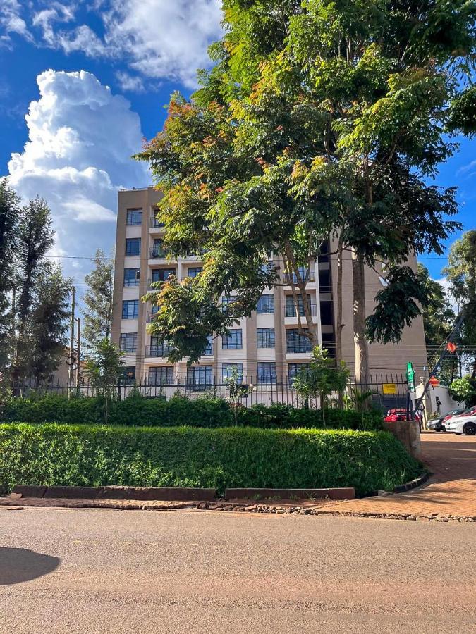 Travelers Nest Kitisuru, 15 minutes away from Westlands Nairobi - Chambres d'hôtes Nairobi