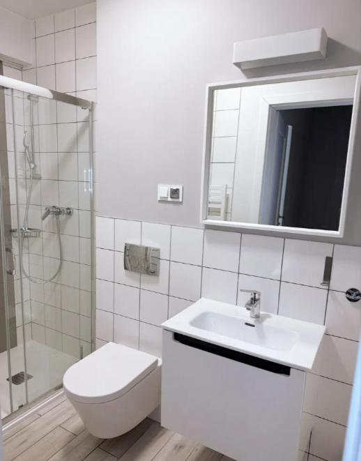 Apartments Holenderska with Free Parking - B&B Świnoujście