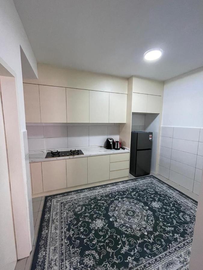 Fazia Apartment Sireh Resident - Ferienwohnung Kota Bahru