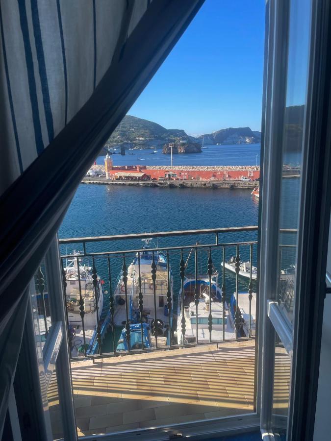 Agenzia Isotur LOCANDA NONNA GIULIA 33 VISTA MARE- SOPPALCATA - B&B Ponza