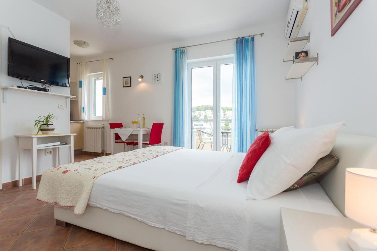 Studio Apartment Julia with balcony and sea view - Bed and Breakfast Dubrovnik