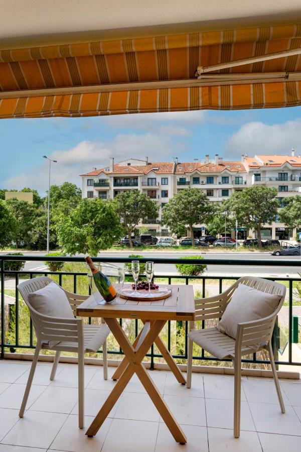 Carcavelos Terrace & Beach Apartment - B&B Carcavelos