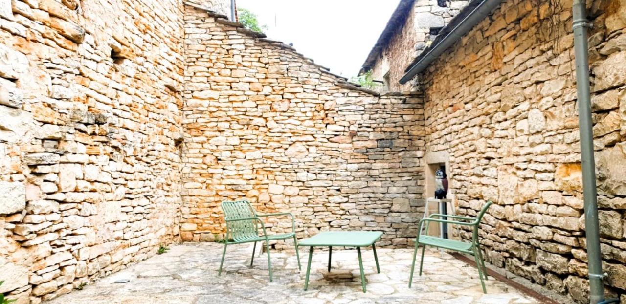 La Maison Emilie - Chambres d'hôtes Villeneuve