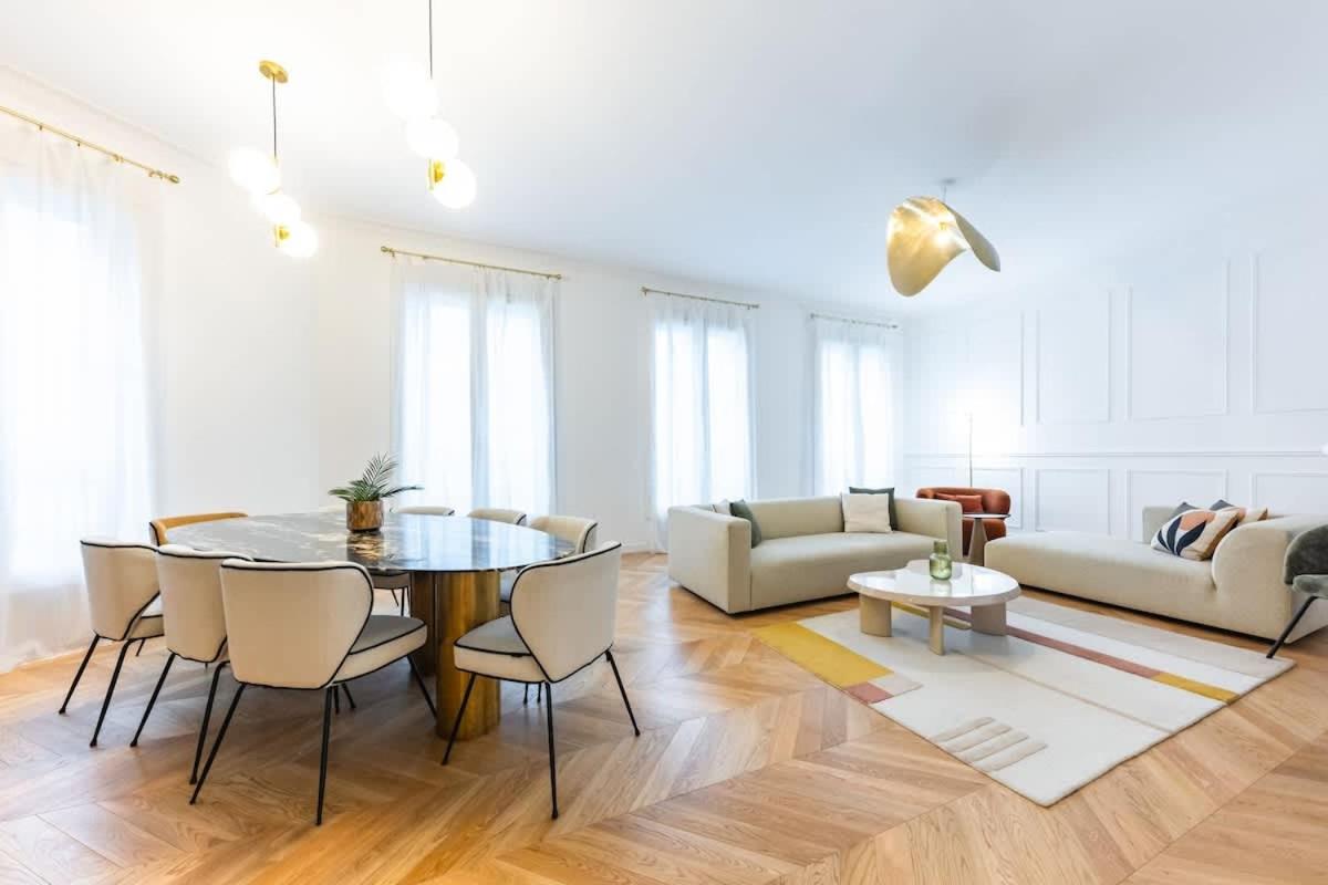 Luxury Rivoli 4 Bed 3,5 Bath by Hotel de Ville BHV - B&B Parigi