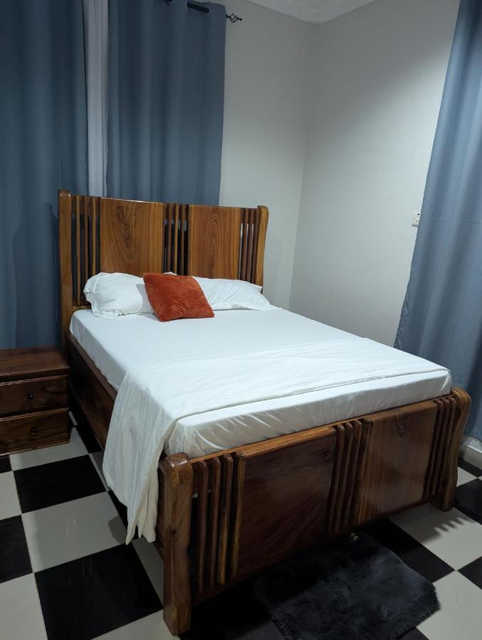 Eden Vista Stays - Ferienwohnung Daressalam
