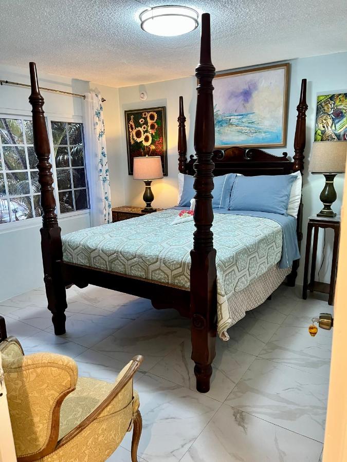 LiveWorkPlay - B&B Montego Bay