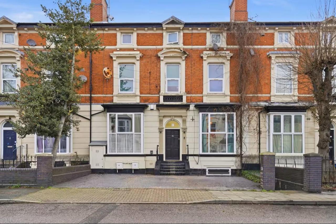 Southside Gem, Free Parking, Pet-Friendly - B&B Birmingham