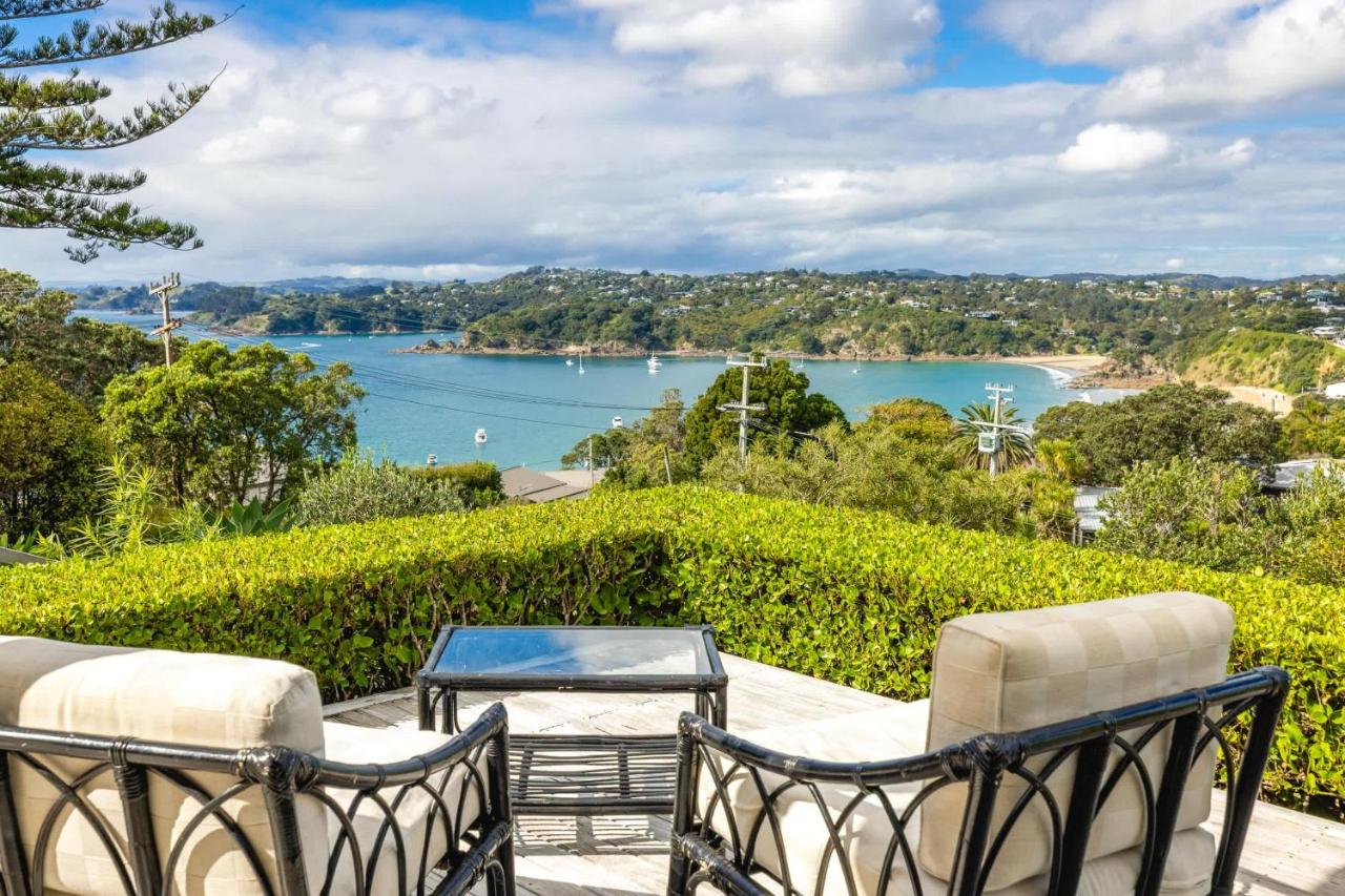 Tiri Heights - Elegant Coastal Retreat - B&B Oneroa