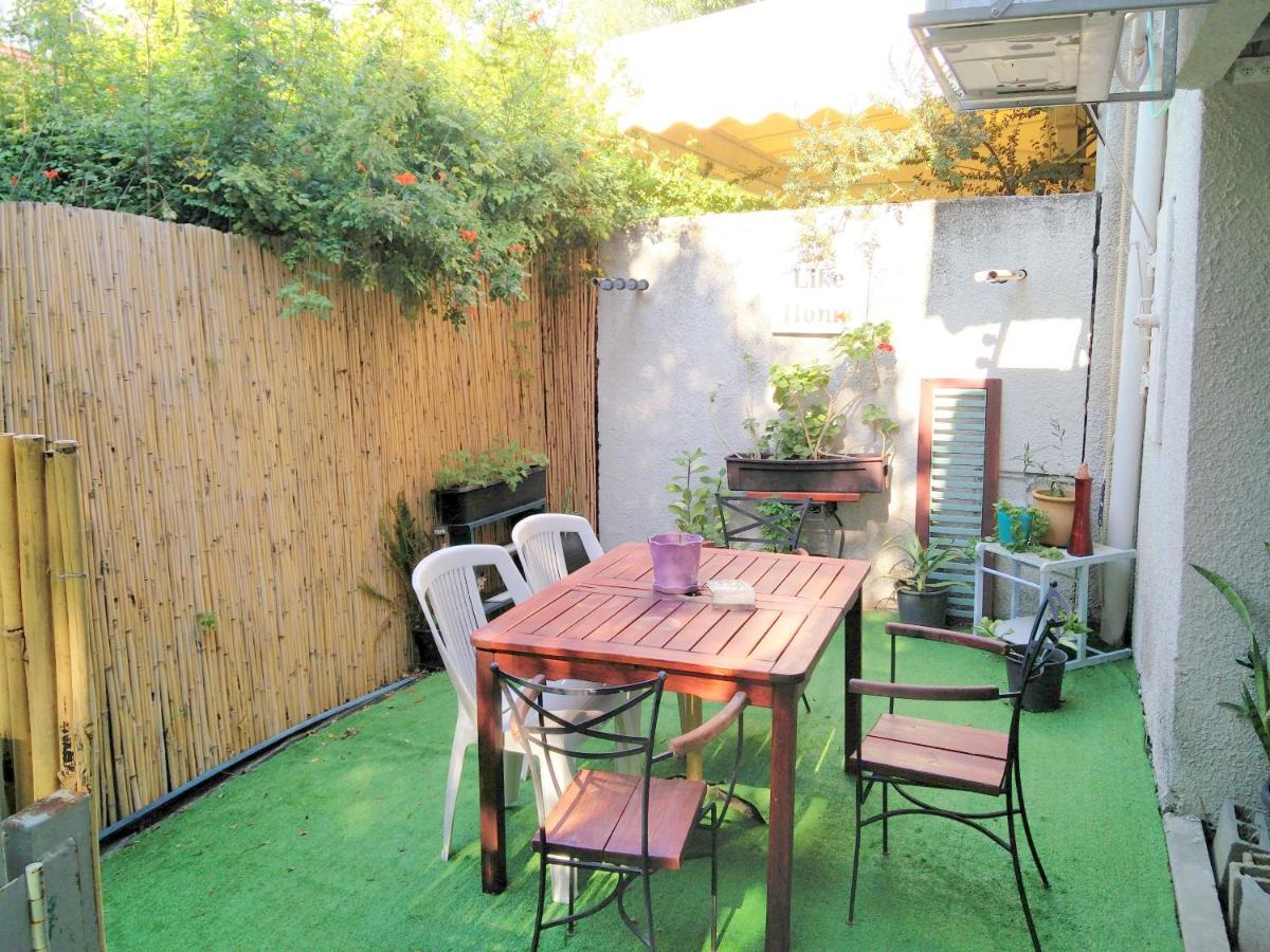 Private Family Suite 5-Bed (01)