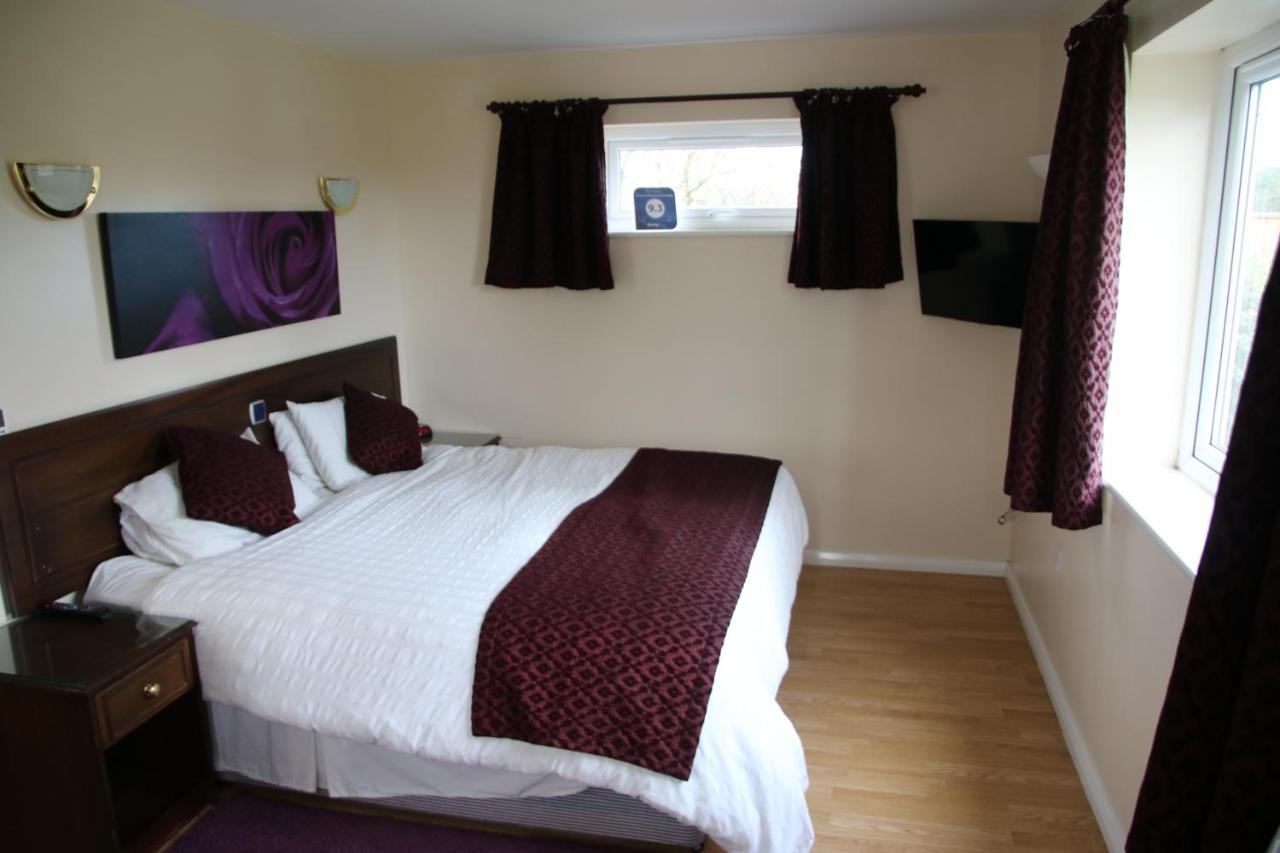 Classic King or Twin Room with Bath