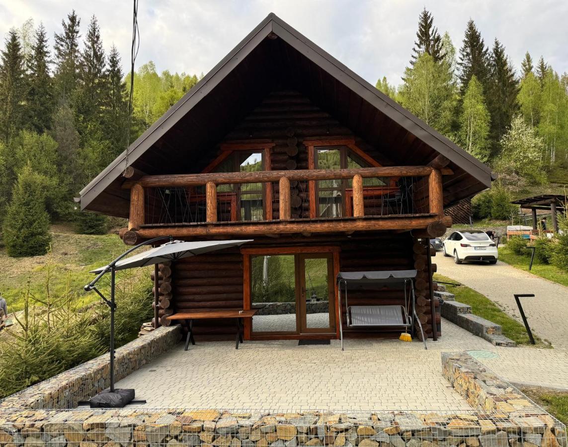 Zrub House Карпати - B&B Nyzhnia Rozhanka