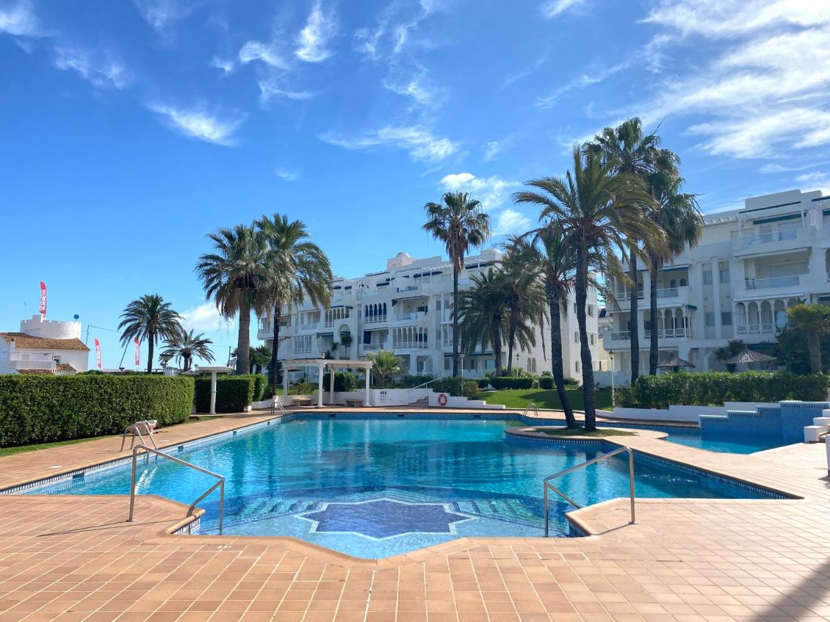 Excepcional vista al mar y piscina - B&B Denia