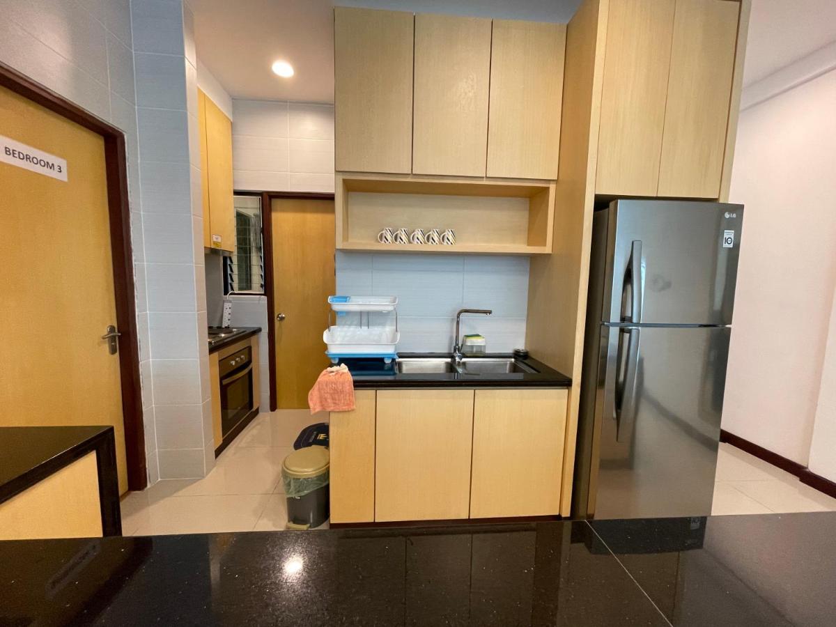 Two-Bedroom Deluxe Apartment with Balcony