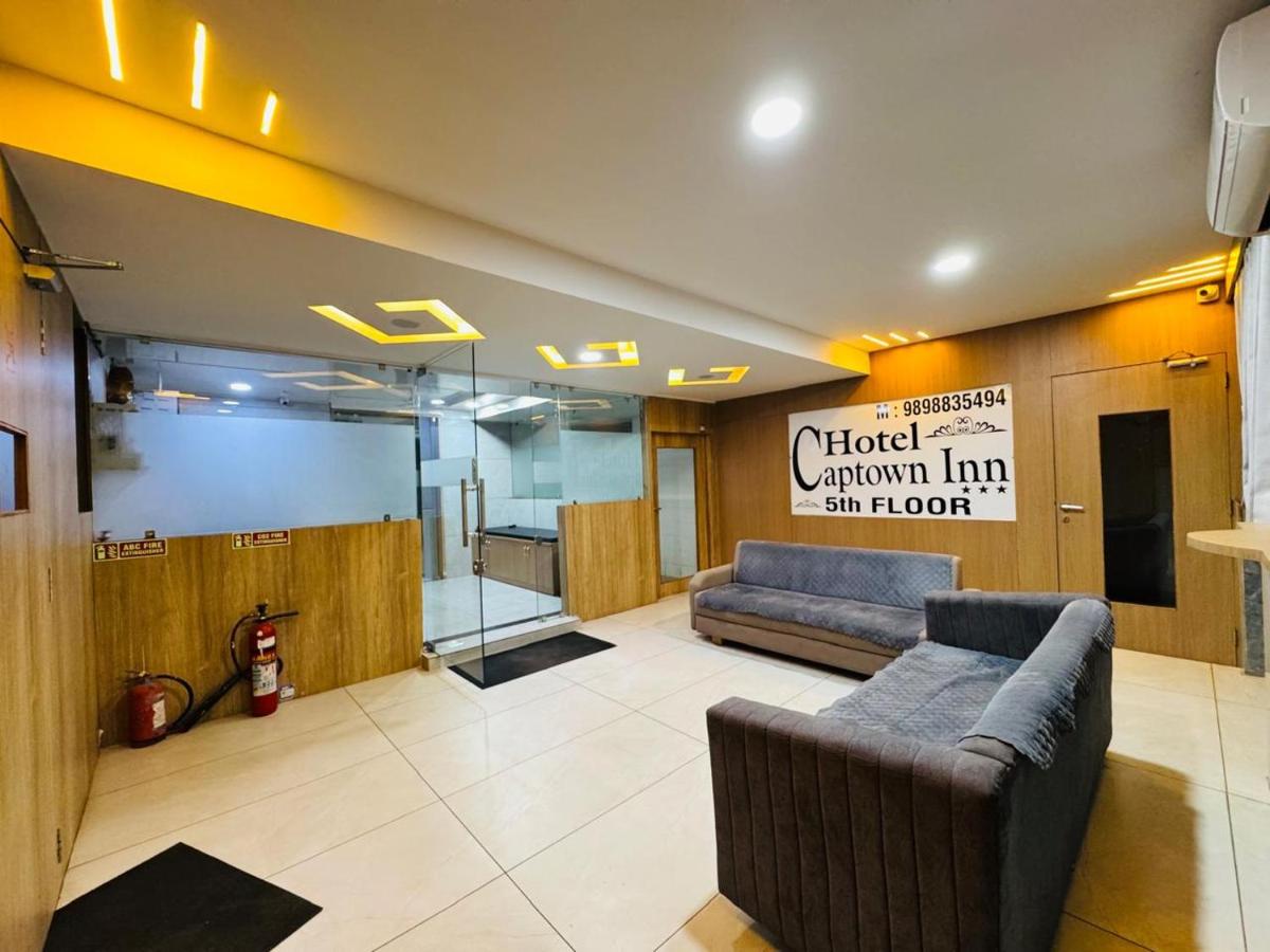 Hotel Captown Inn - B&B Ahmedabad