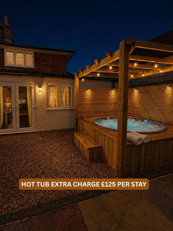 Amaya Eleven - 3 bed cottage in village - B&B Harlaxton