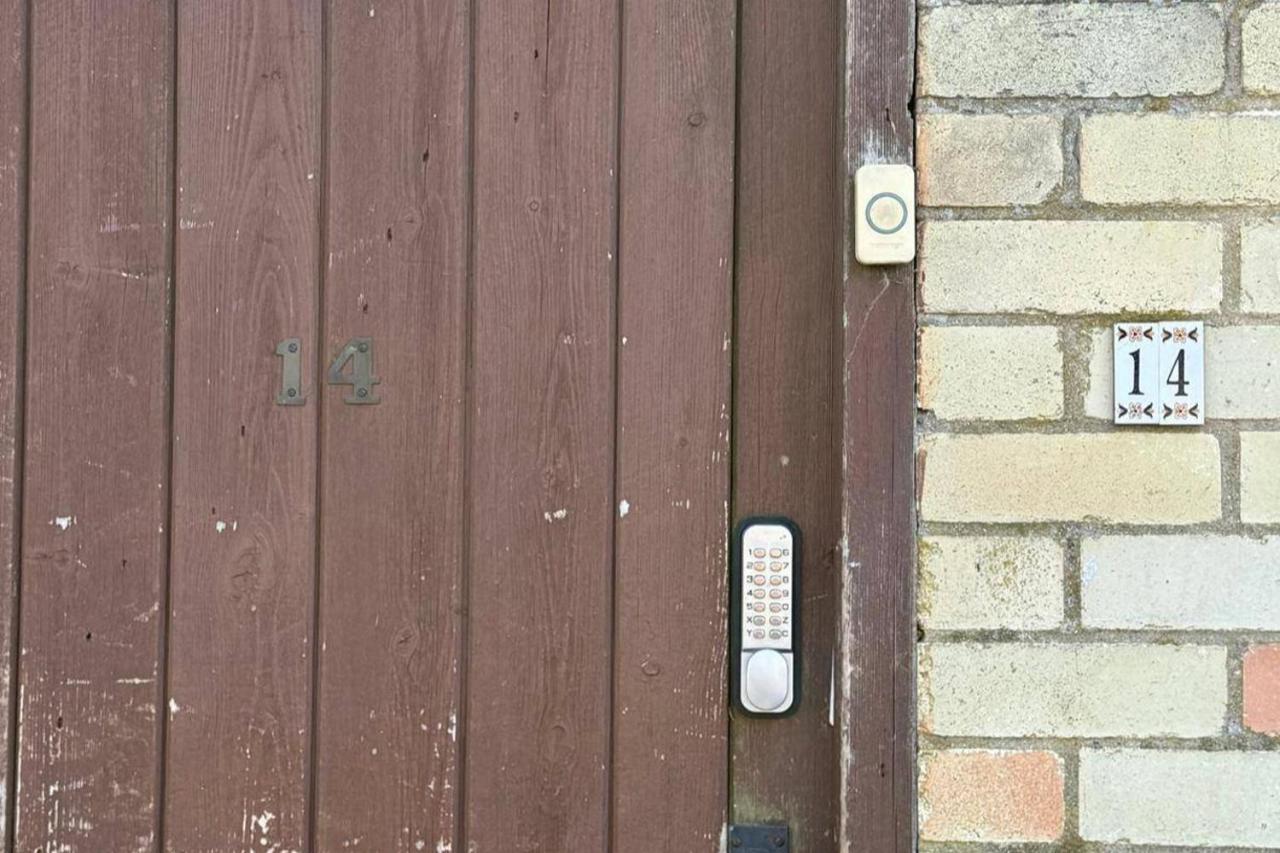 Studio - Parking - Garden - WiFi - Sleeps 2 - B&B Cambridge