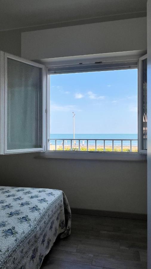 Aurea Appartamenti Frontemare - Ferienwohnung Lignano