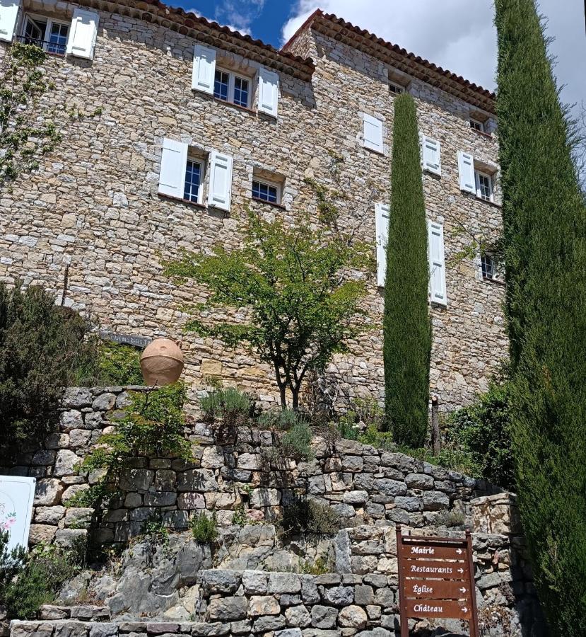 Les Roses Trémières - B&B Bargème