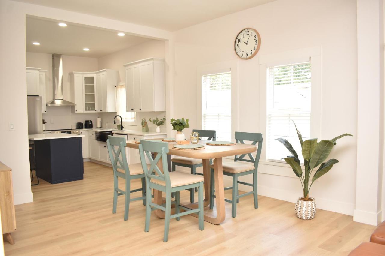 Cozy Private Suite Near Ybor & Downtown Tampa - B&B Tampa