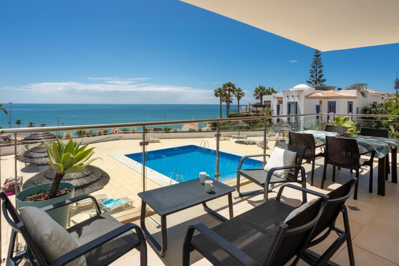 Bijou Flat Beach front, Sea Views, Pool, Garage - Ferienwohnung Olhos d'Agua