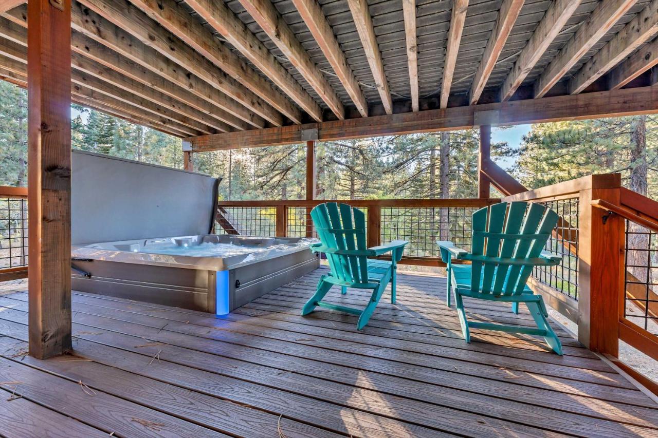 Northstar Retreat with Hot Tub & FREE Shuttle Access - B&B Truckee