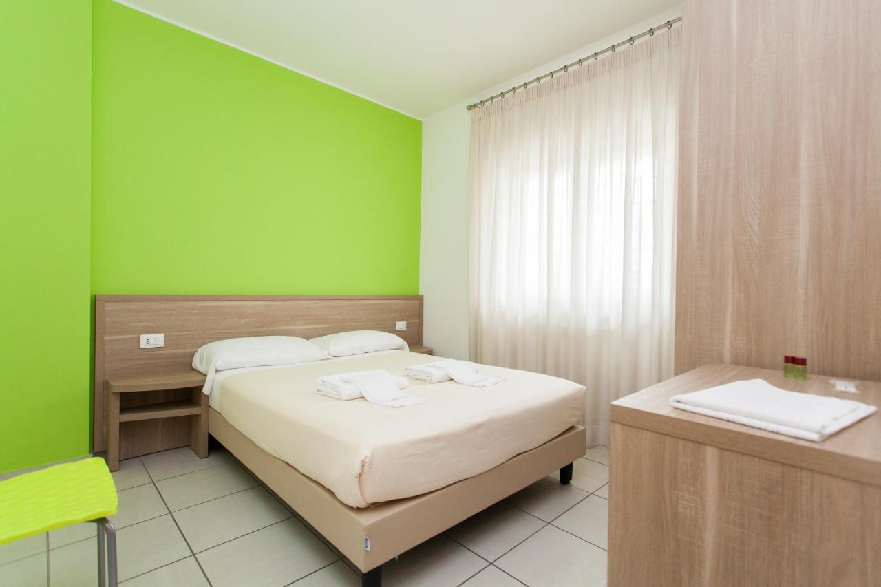 Two-Bedroom Apartment (5 Adults)