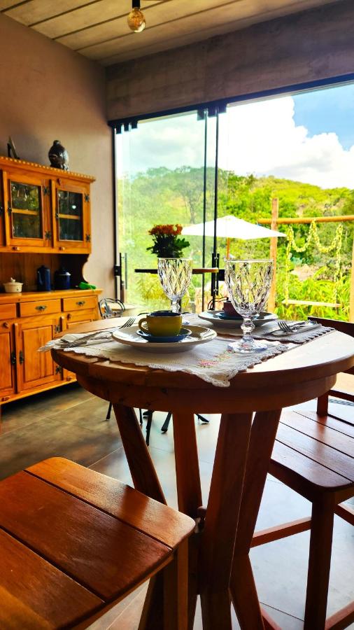 Villa Pella - Chalé Peônia- com café manhã - B&B Brumadinho