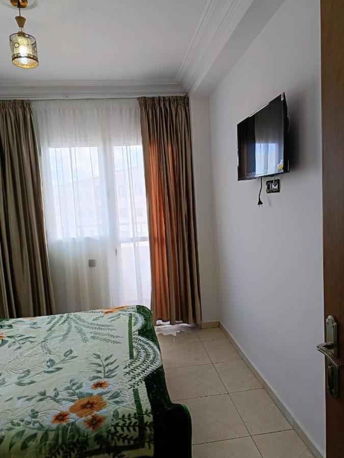 App 5min aéroport,near beach, only Family - B&B Tangier
