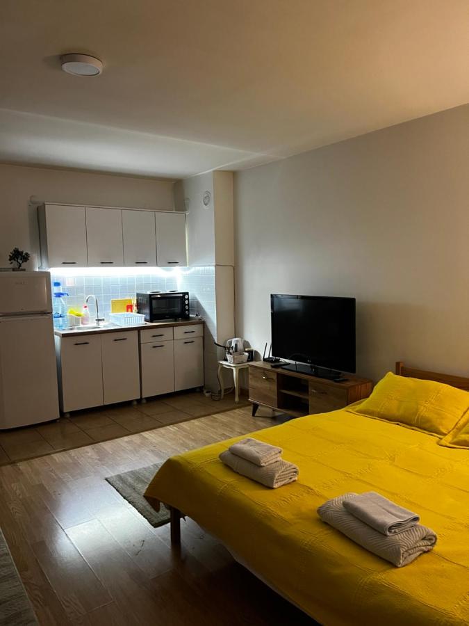 Unik's Studio Apartment - B&B Prizren