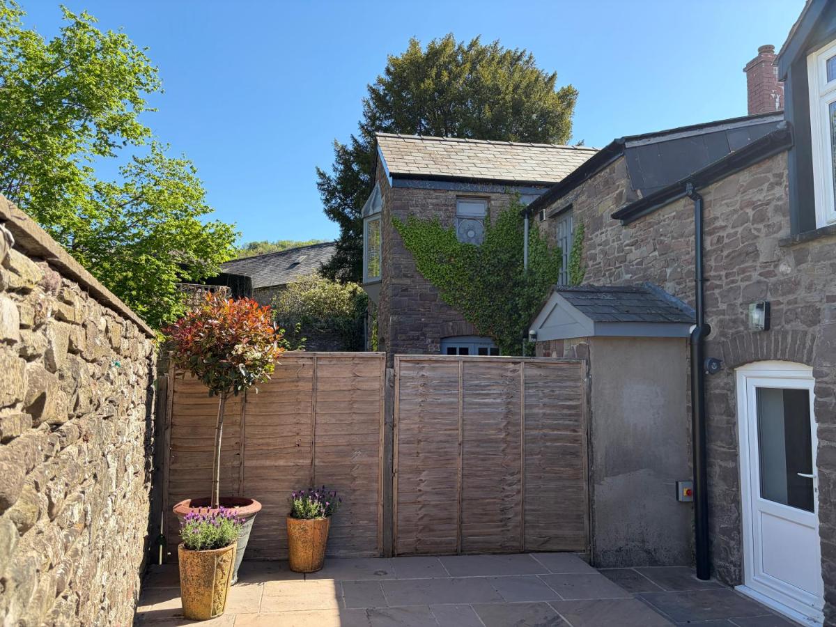 10 Crickhowell Cottages, Standard Street, Central Crickhowell - Ferienwohnung Crickhowell
