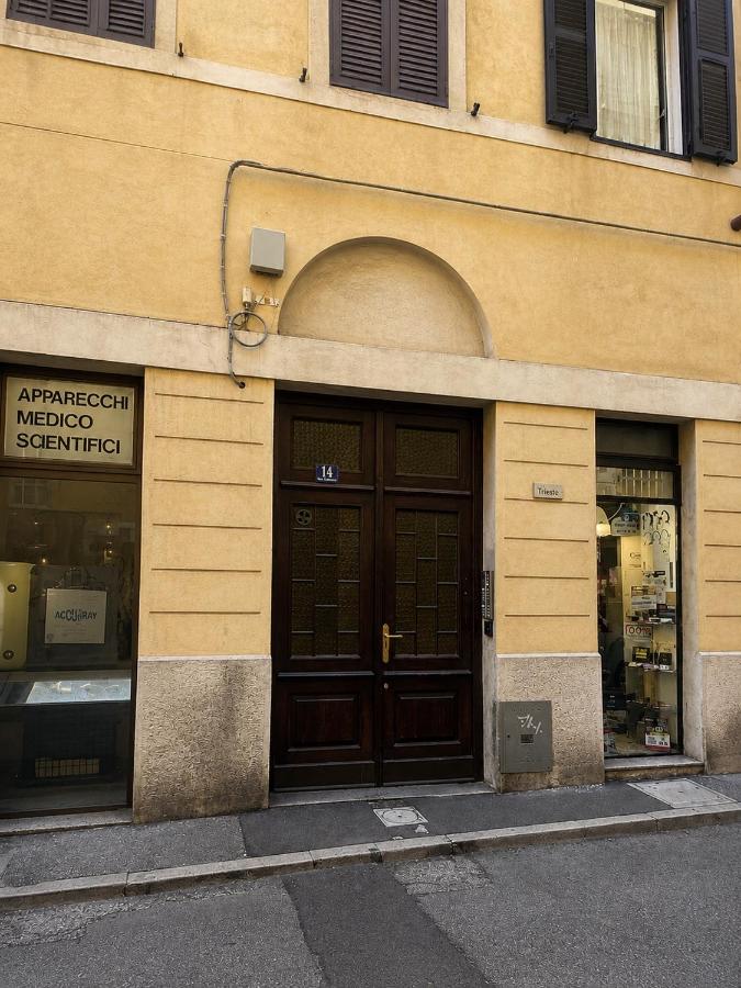 Joseph House - Elegant Design Apartment in Centro Trieste - B&B Trieste