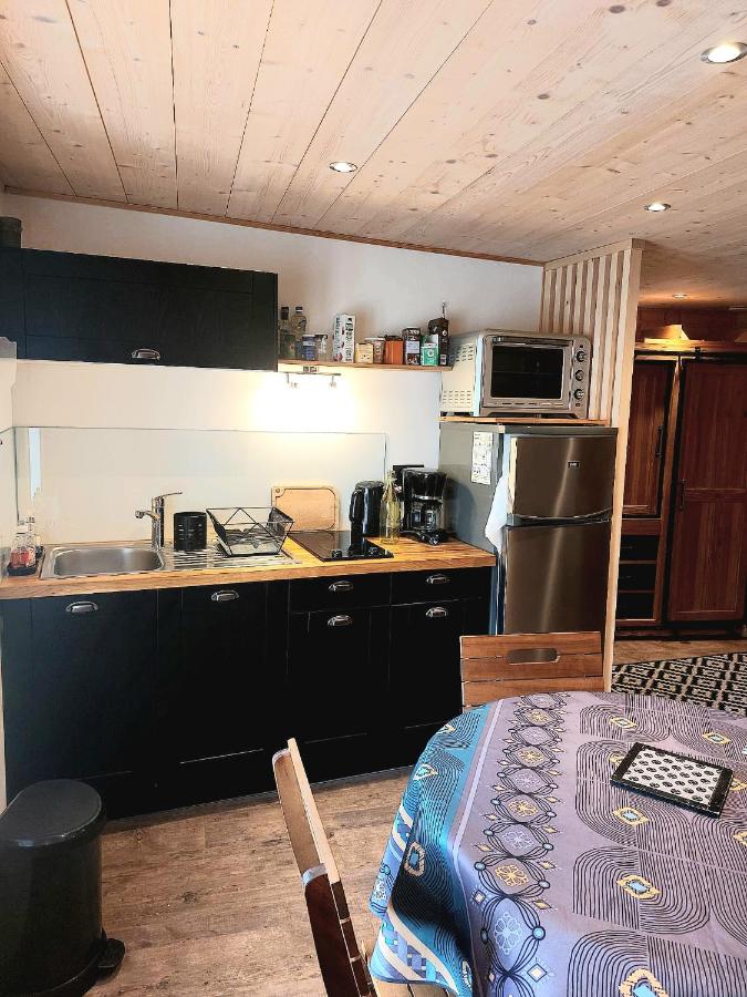 Appartement dans chalet proche de la station de ski La Rosière San Bernardo - Chambres d'hôtes Montvalezan