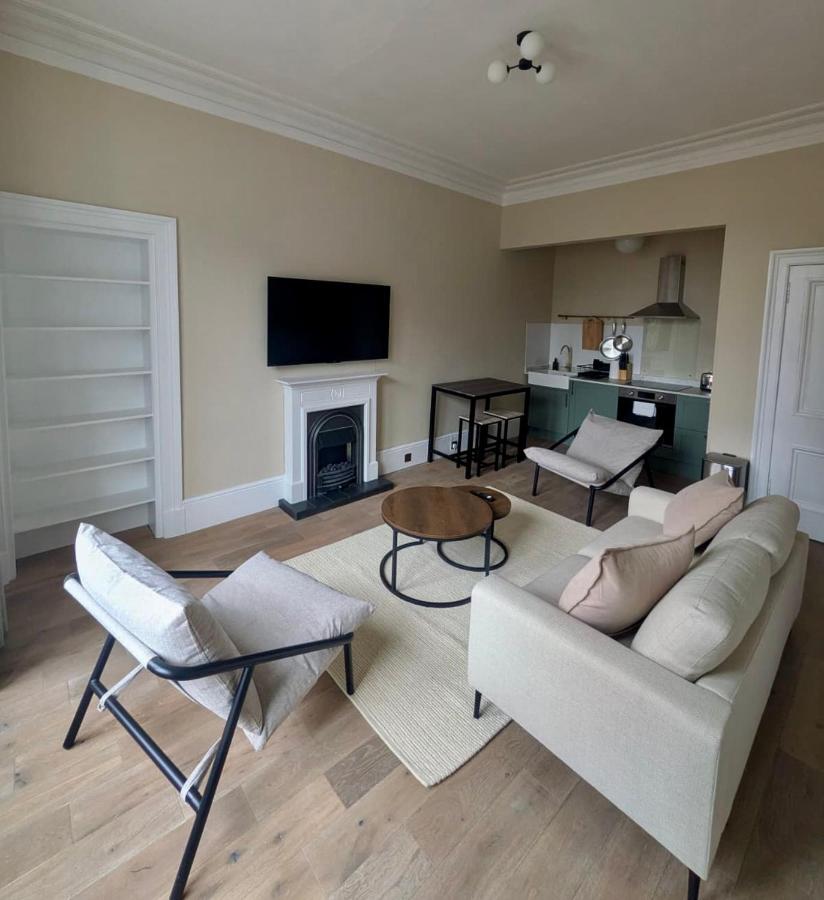 Modern Flat - Main St, Campbeltown - B&B Campbeltown