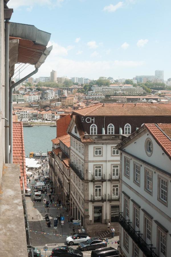 ALTUS 68 - River View, Top Floor with Elevator - Bed and Breakfast Porto