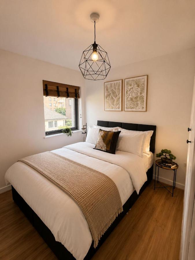 Free Parking Large Balcony Central Location - Bed and Breakfast Londen