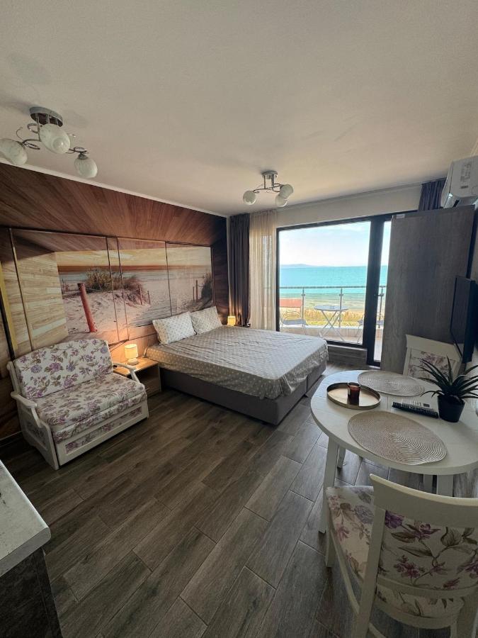 Infinity Sea View Studio - Bed and Breakfast Pomorie