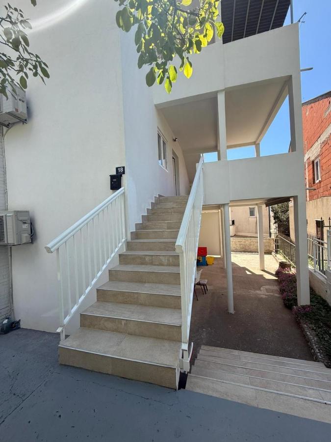 Apartments with parking space Gradac, Makarska - 26020 - B&B Gradac