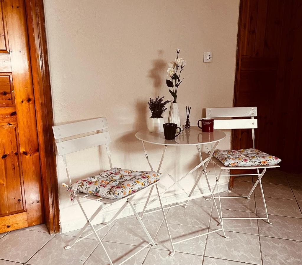 Martha's home - B&B Nea Vrasna