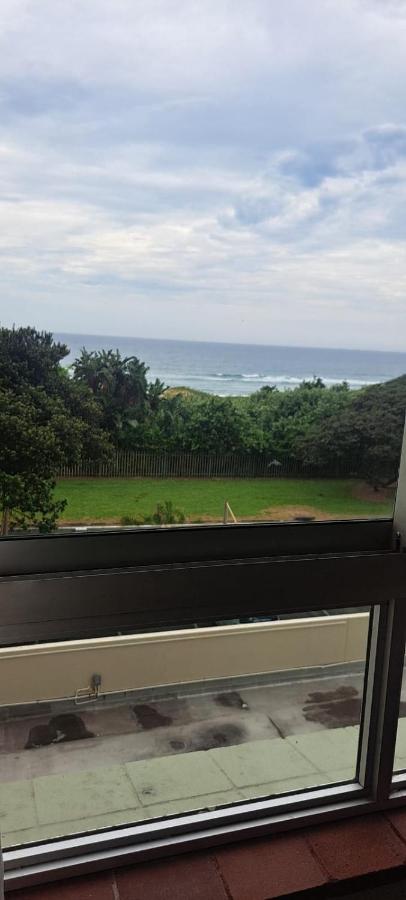 Oceanfront Oasis - Beach Access & Sea Views - Chambres d'hôtes Durban