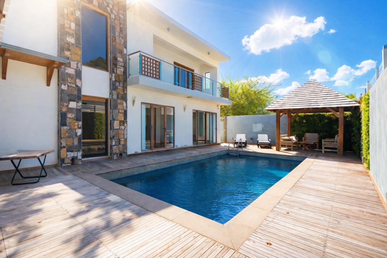 Villa Bougainvilliers - 3 Chambres avec Piscine, 10 min de la plage - Chambres d'hôtes Grande Rivière Noire