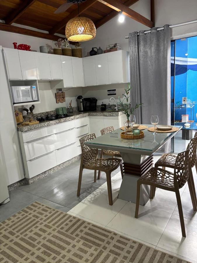 Pousada Flat com jacuzzi privativa aquecida 300 m da Praia e Roda Gigante - Bed and Breakfast Balneário Camboriú