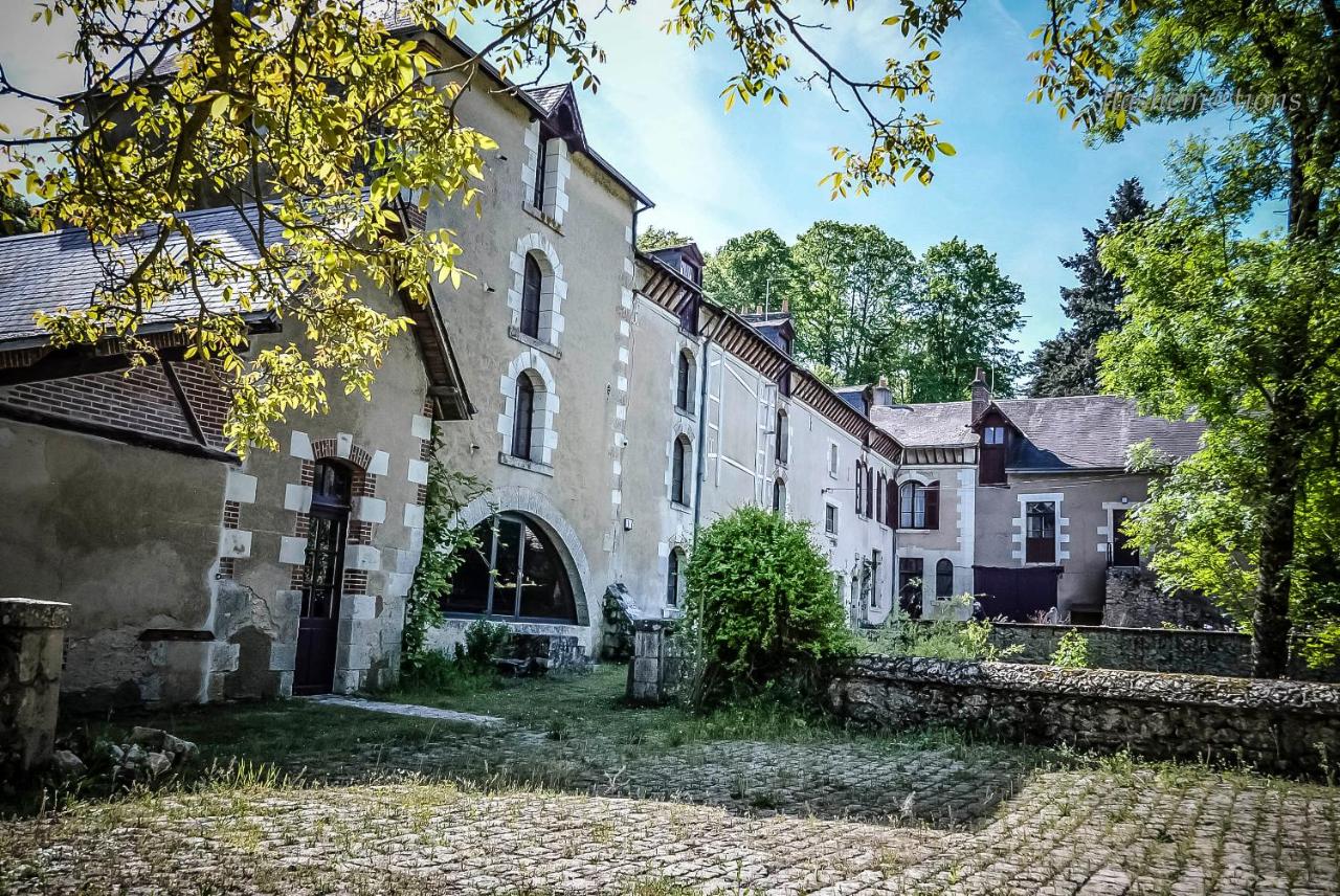 Moulin XVe siècle - Gîte privatif 8 pers - Rivière - Châteaux de la Loire - B&B Vineuil