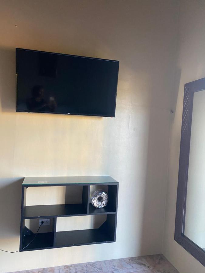 Deluxe Queen Studio 