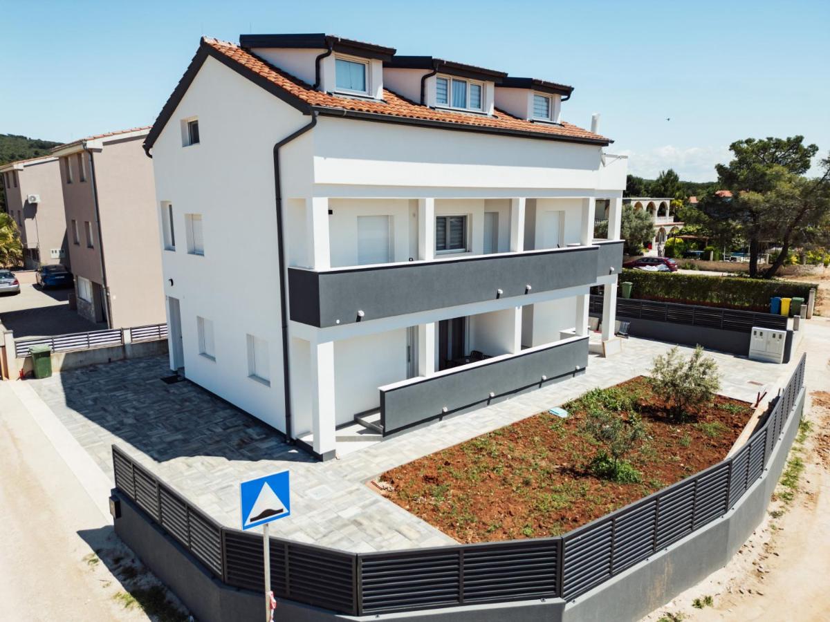 Villa Lumare Boutique Apartments - B&B Bibinje