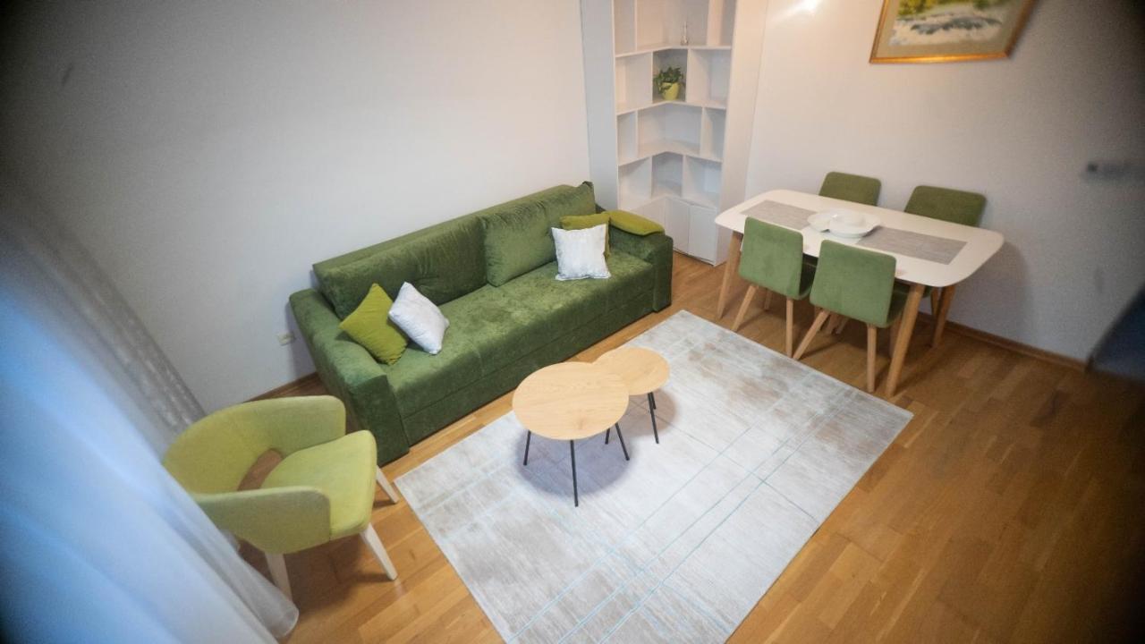 Luxury apartment- SCC area-Free private parking - B&B Sarajevo