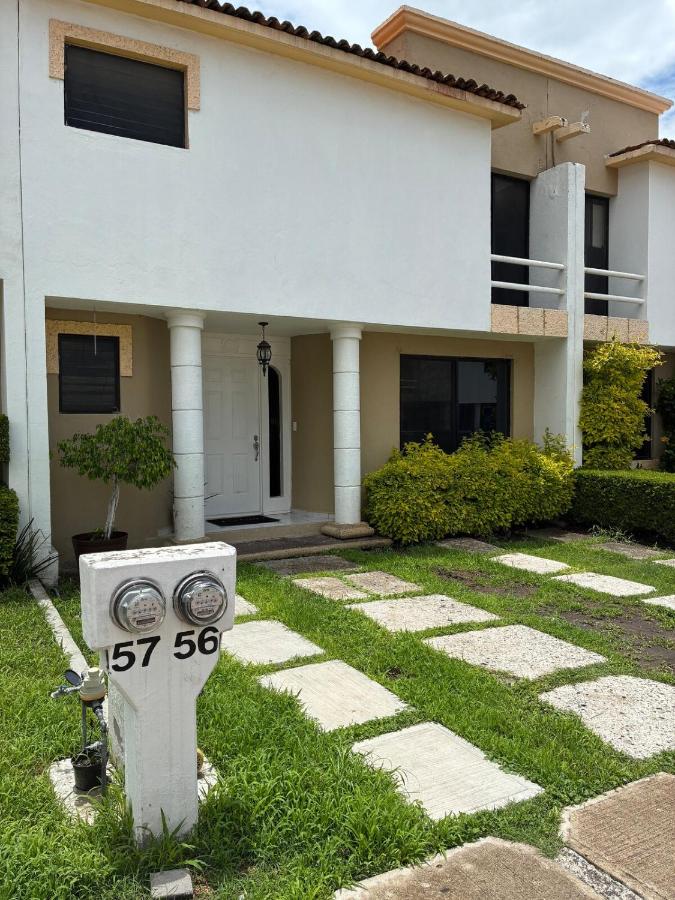 House check-in anytime after 3 pm - Chambres d'hôtes Jurica