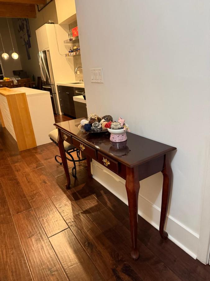 Lovely 4bed 3full bath Santana Row Condo with AC - B&B San Jose