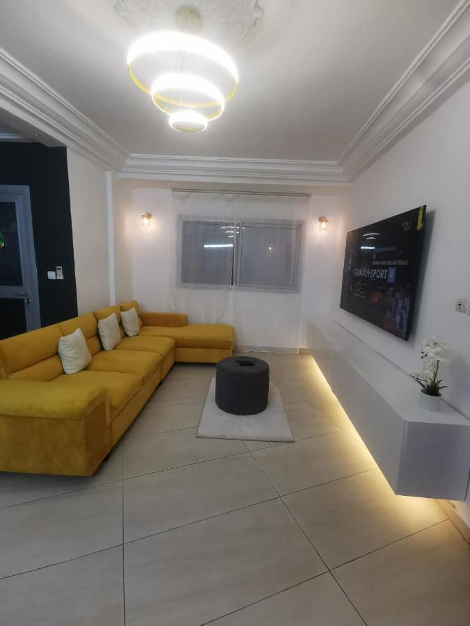 Studio VIP - Bonamoussadi - Groupe électrogène - 2douches - B&B Duala