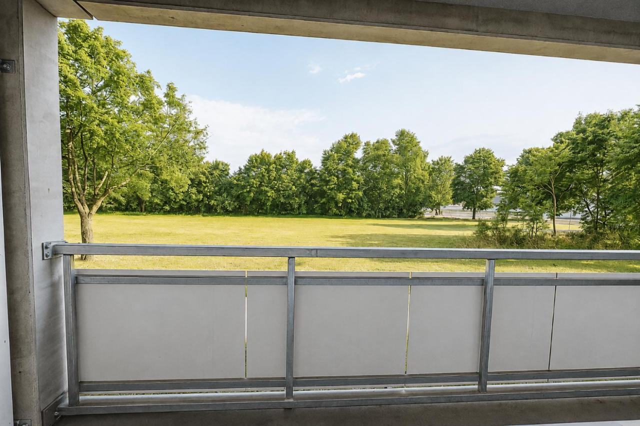 Wohnung ideal für Geschäftsreisen & Monteure - 2 Räume für 4 Pers, Einzelbetten, Küche, Balkon, WaMa - Chambres d'hôtes Halle