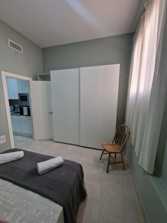 Triana Riverside Boutique Apartment - Bed and Breakfast Sevilla